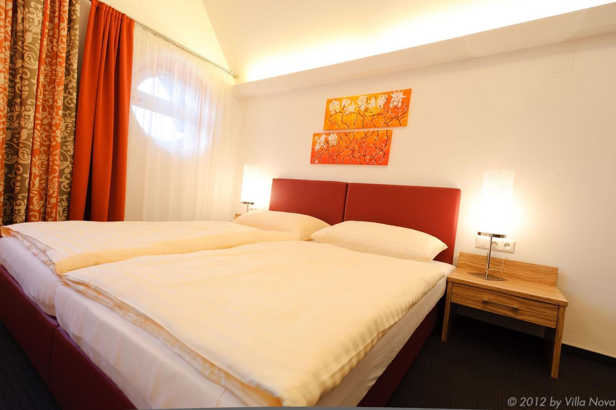 Villa Nova - Hotel Garni Waidhofen-Ybbs Dış mekan fotoğraf